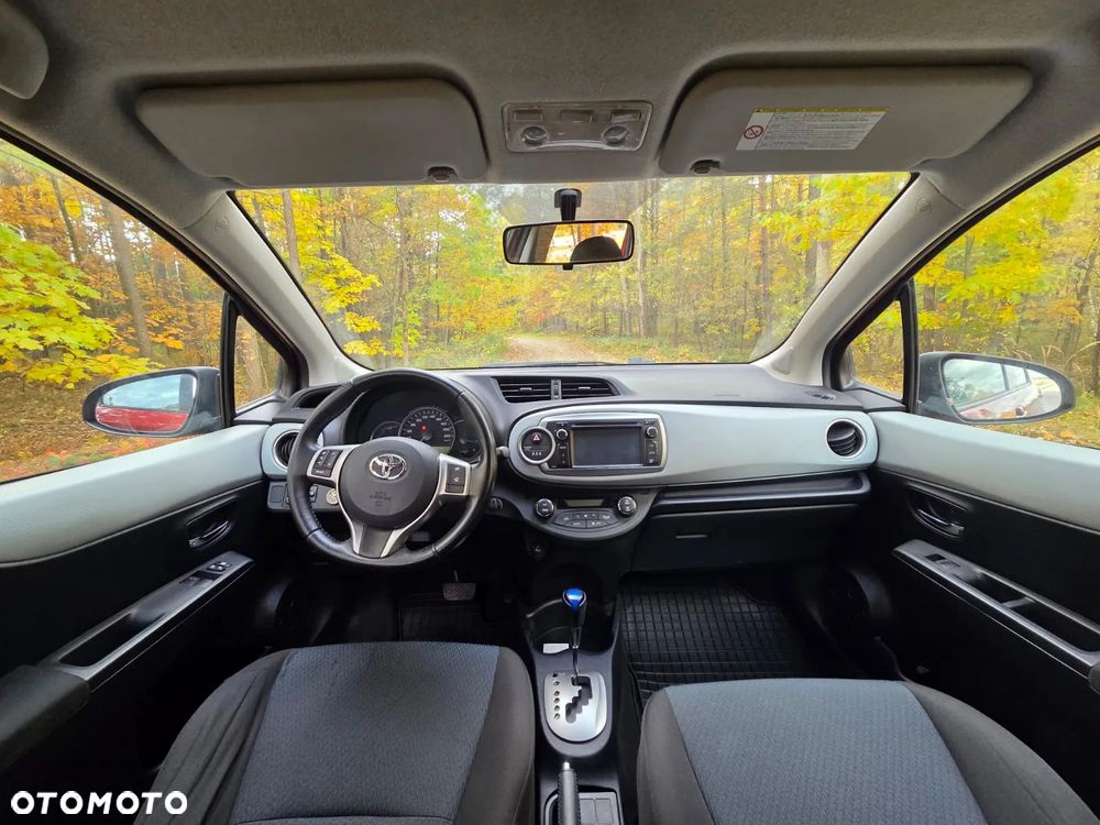 Toyota Yaris Hybrid 1.5 VVT-i Life - 32
