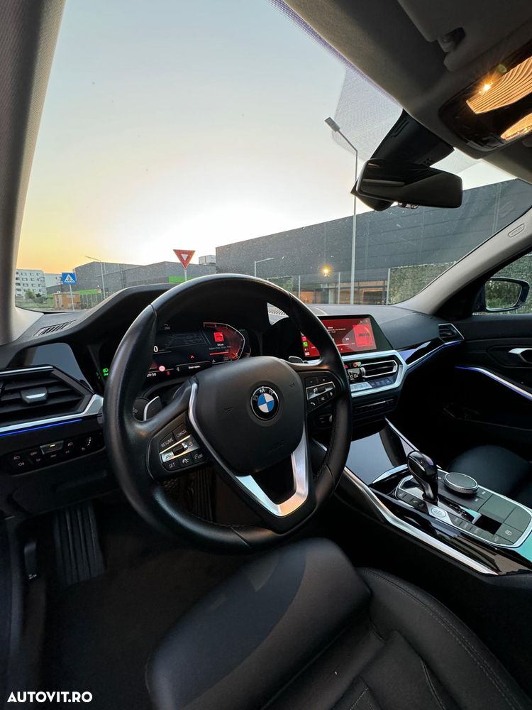 BMW Seria 3 320i xDrive Aut. Sport Line - 15