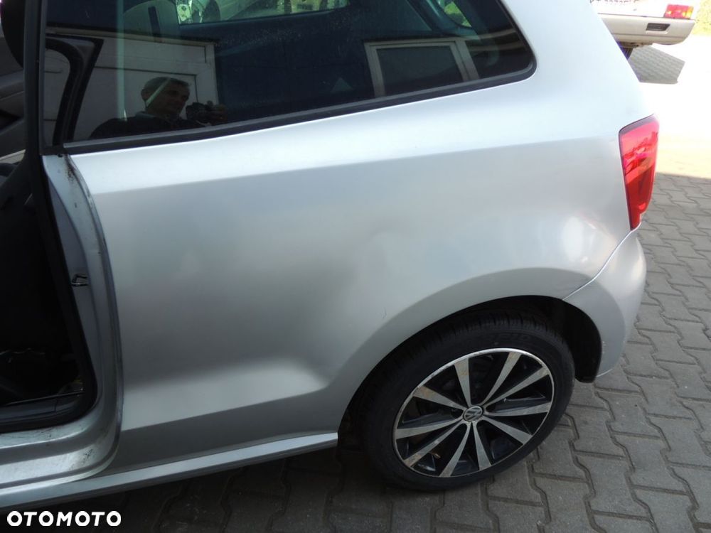 Ćwiartka nadwozia lewy tył VW  POLO V 6R 3D '12 LA7W - 1