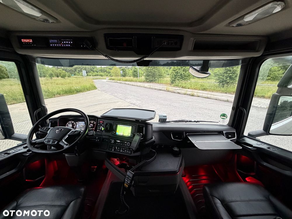 Scania 590R V8 z palfinger s270L z Niemiec od właściciela 2021/22 perfekcyjny stan do drewna drzewa dłużyce z wózkiem DOLL 6x4 ASO SCANIA KONTRAKT - 35