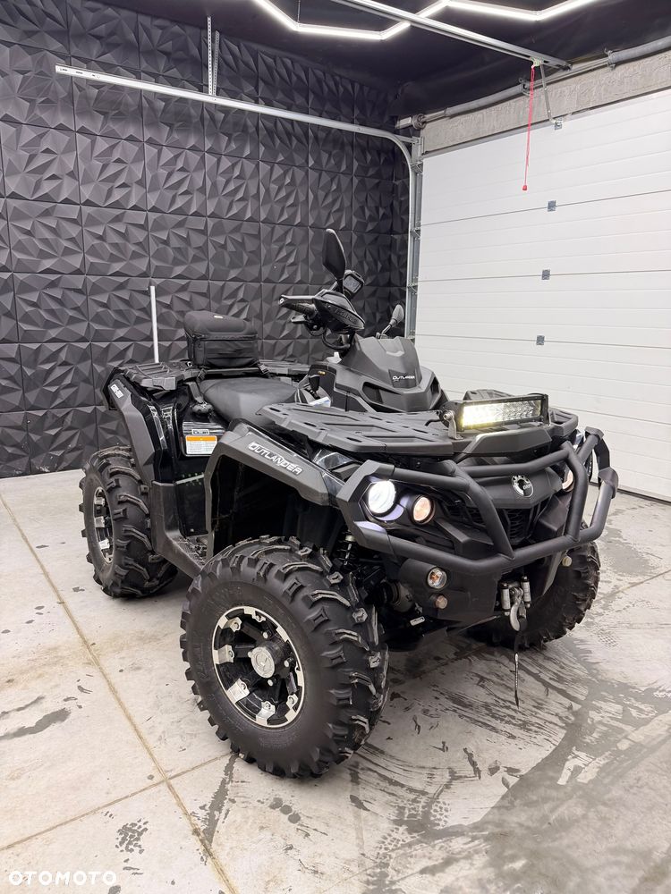 Can-Am Outlander - 1