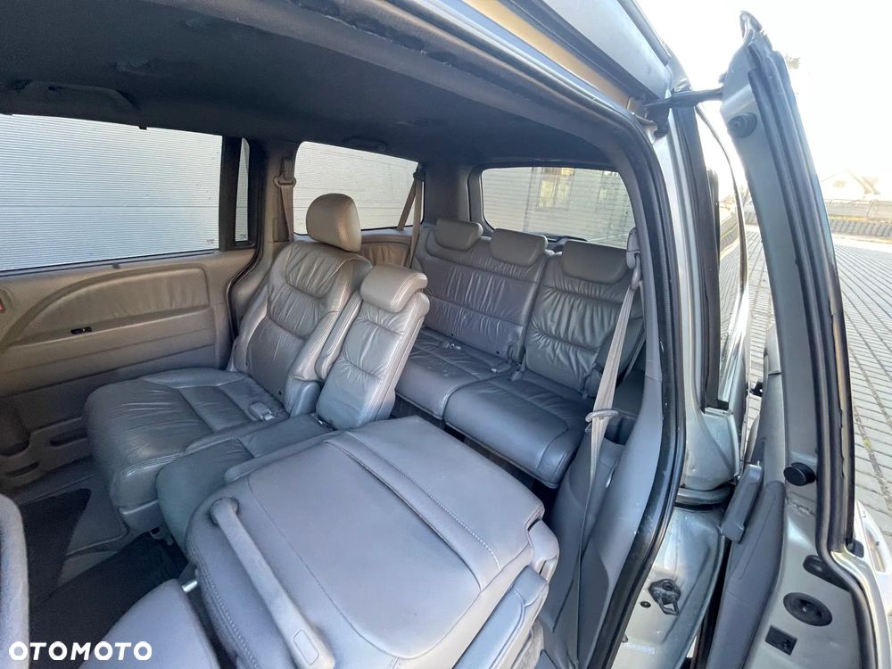 Honda Odyssey 3.5 LX - 7