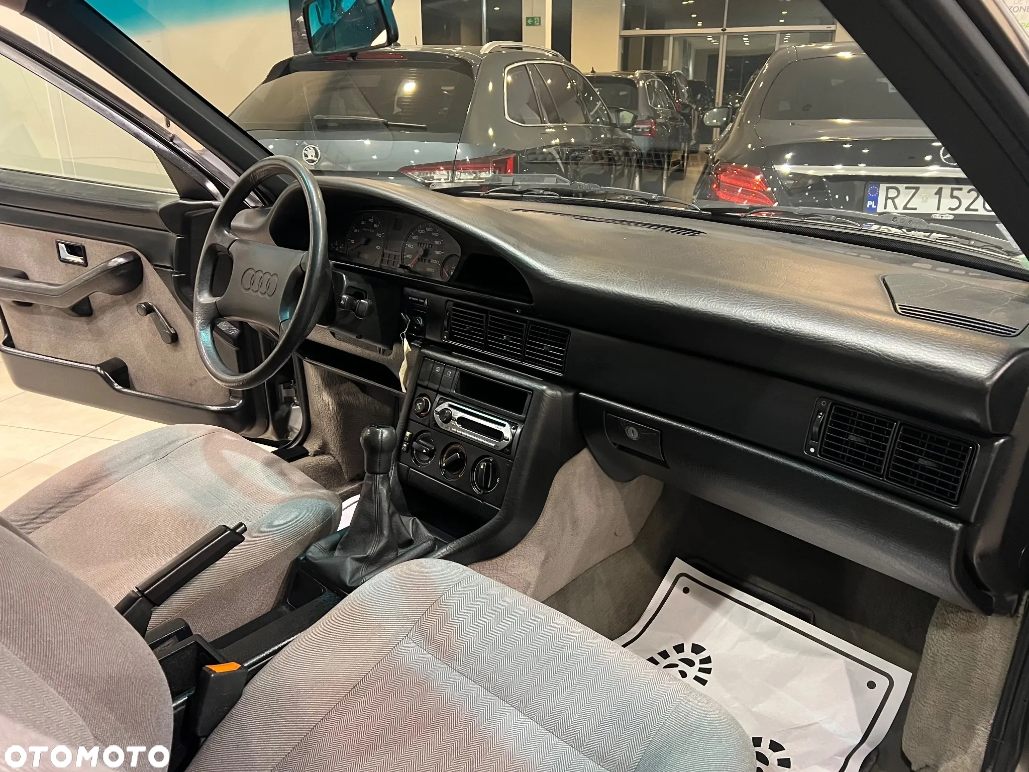 Audi 100 2.3 E - 36