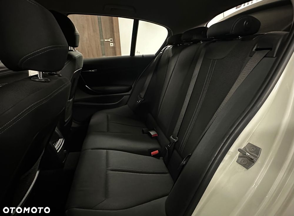 BMW Seria 1 - 26
