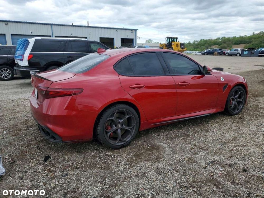 Alfa Romeo Giulia - 2