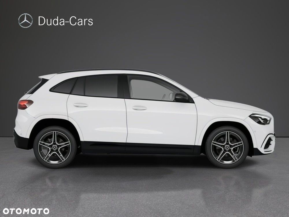 Mercedes-Benz GLA - 4