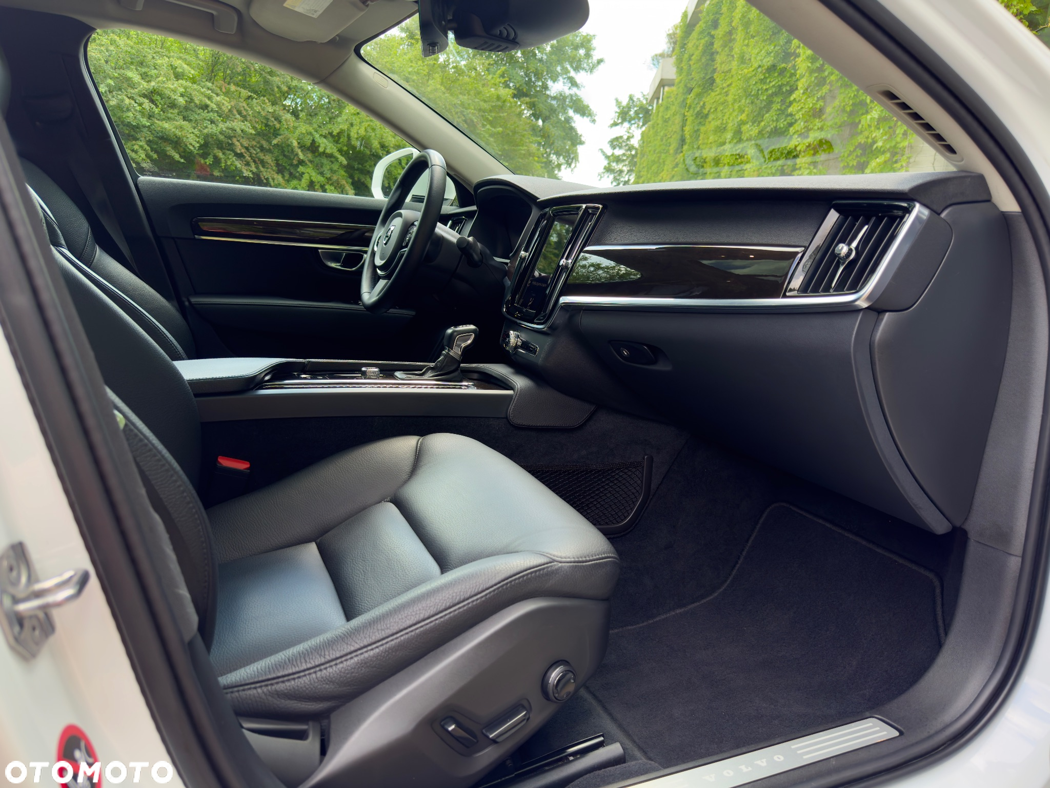 Volvo S90 T5 Geartronic Momentum - 24