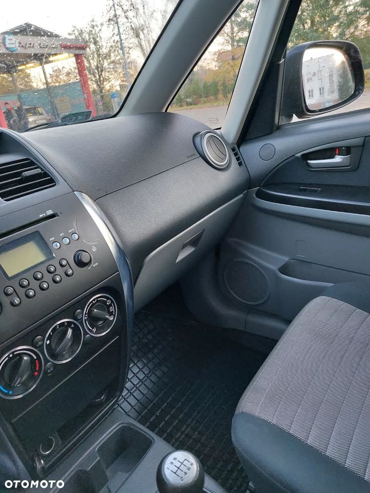 Suzuki SX4 1.9 DDiS DPF 4x2 Comfort - 10
