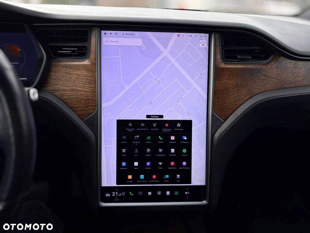 Tesla Model X - 20