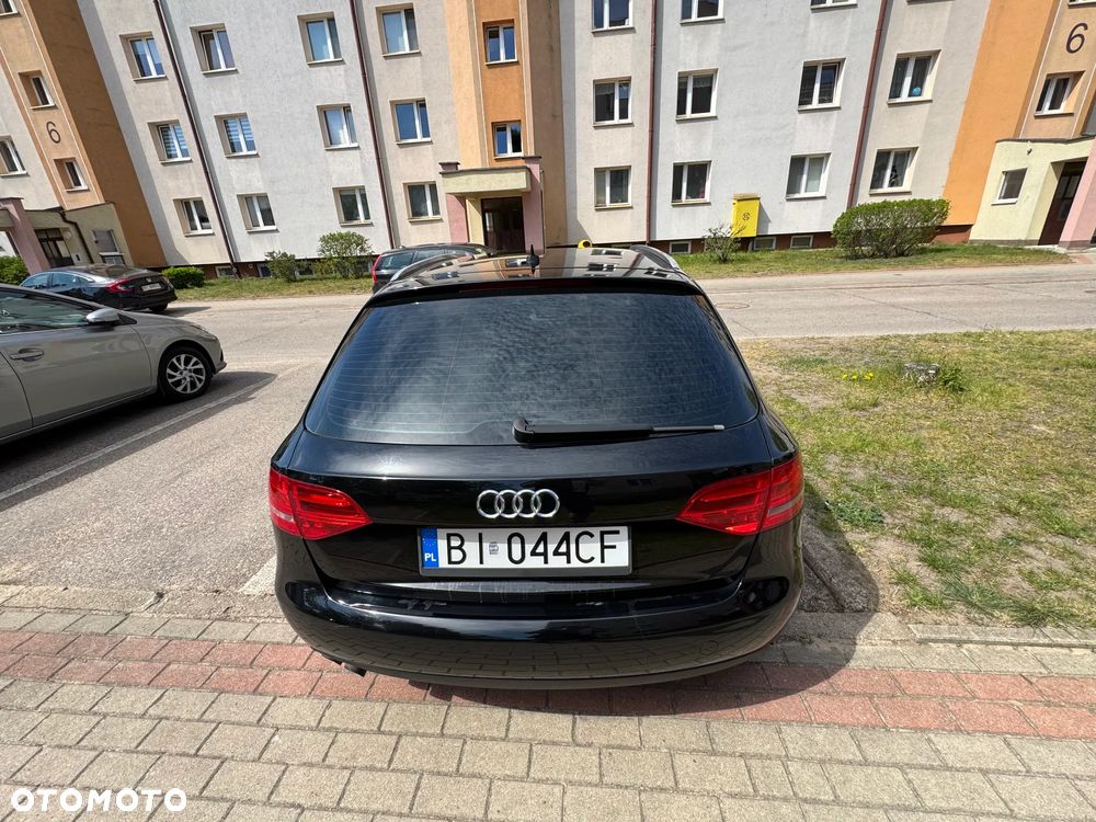 Audi A4 Avant 2.0 TDI DPF Ambiente - 6
