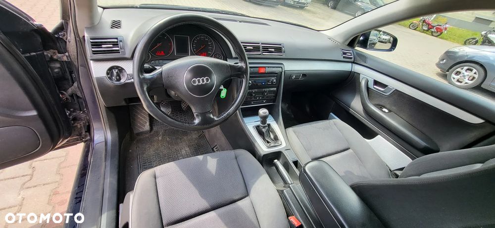 Audi A4 Avant - 5