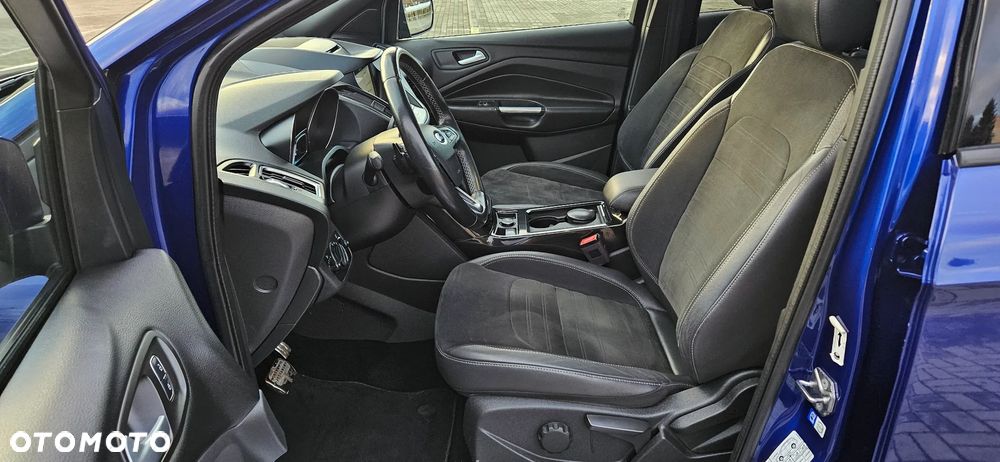 Ford Kuga 2.0 TDCi 4x4 ST-Line - 5