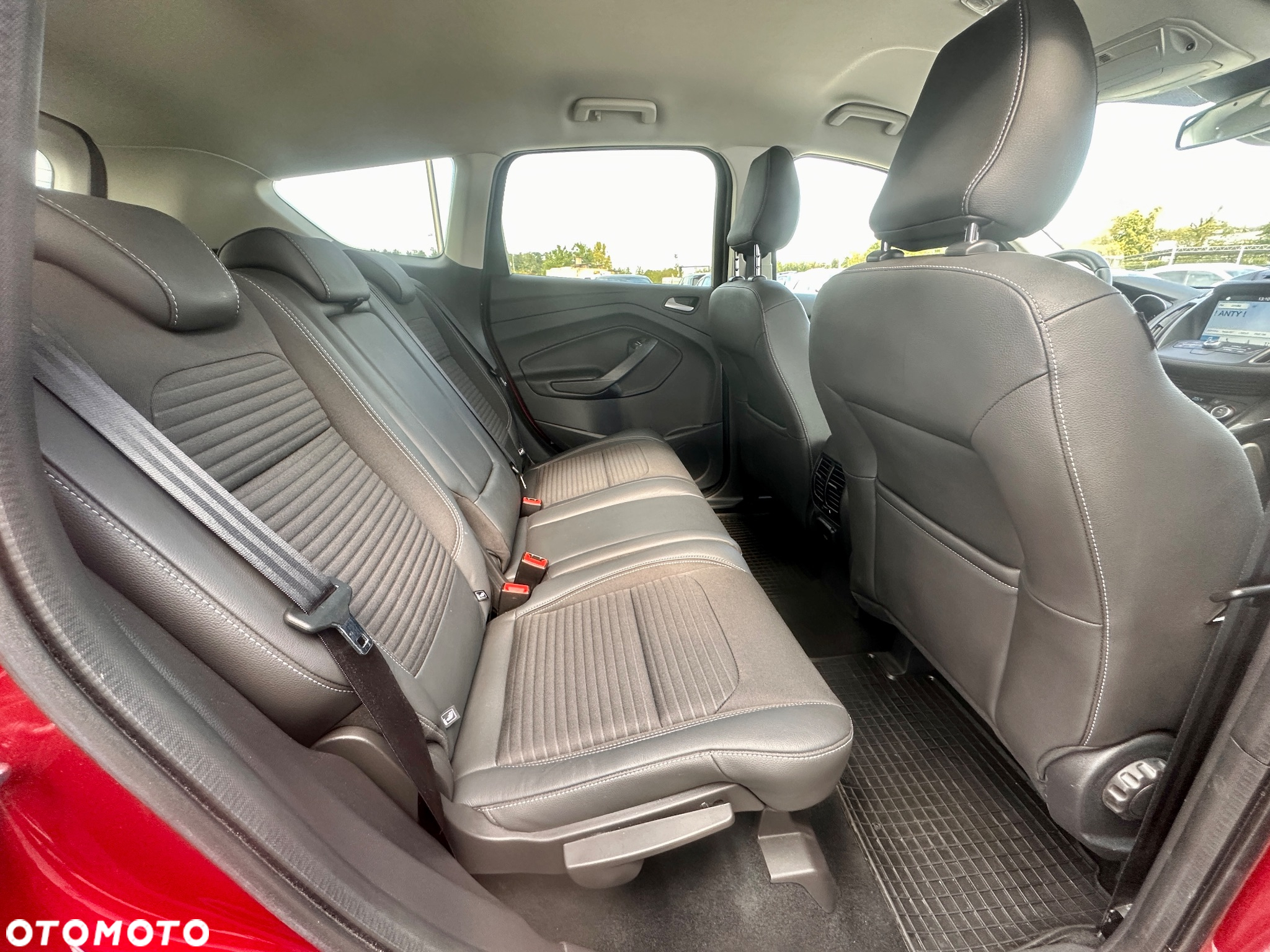 Ford Kuga 1.5 EcoBoost 2x4 Titanium - 15
