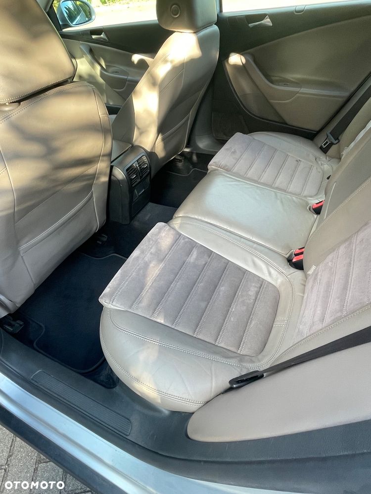 Volkswagen Passat 2.0 TDI Highline DSG - 7