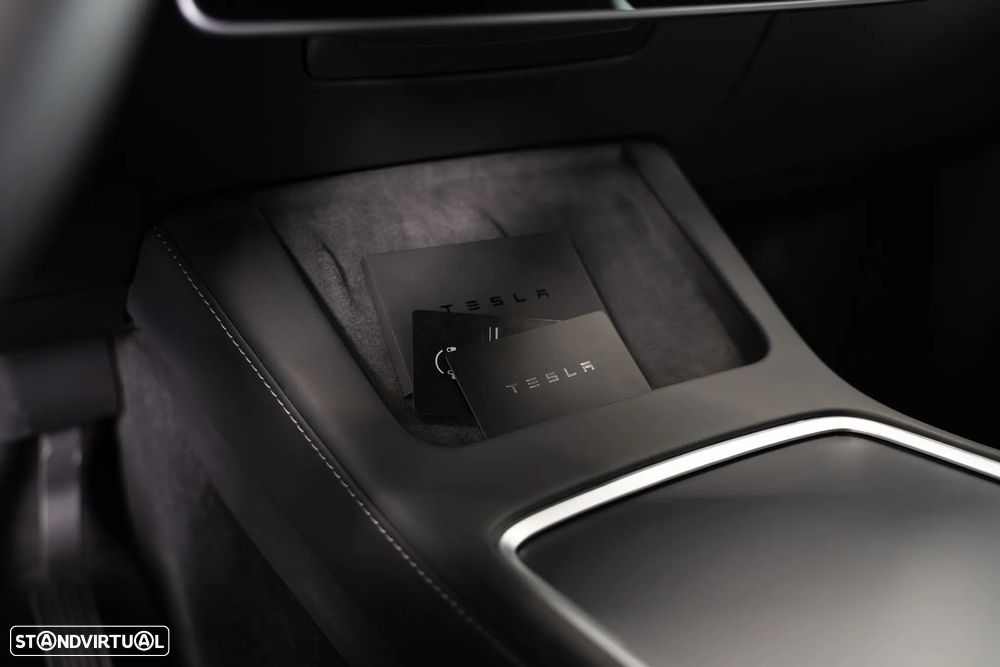 Tesla Model Y Long Range Tração Integral - 30