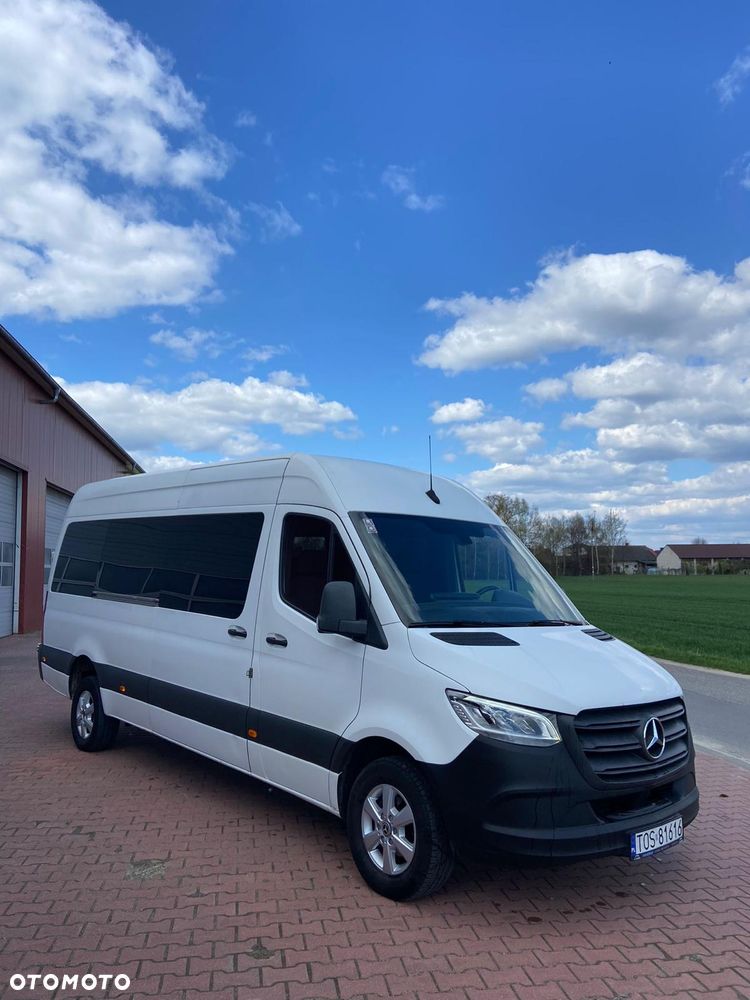 Mercedes-Benz Sprinter - 1