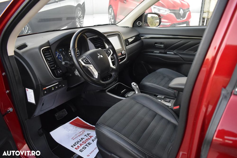 Mitsubishi Outlander - 14