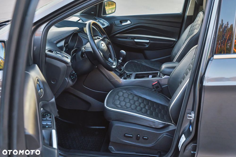 Ford Kuga 2.0 TDCi 2x4 Vignale - 22