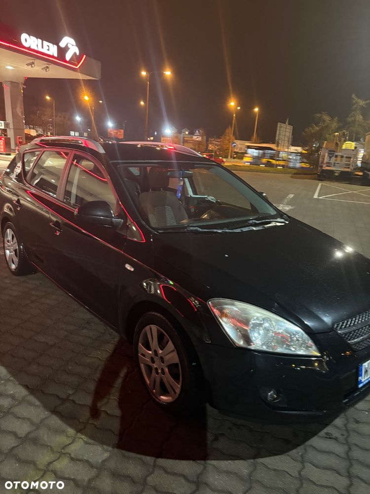 Kia Ceed 1.6 Crdi Comfort - 1