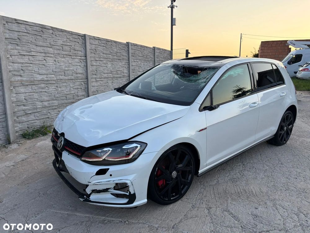 Volkswagen Golf GTI (BlueMotion Technology) DSG - 35