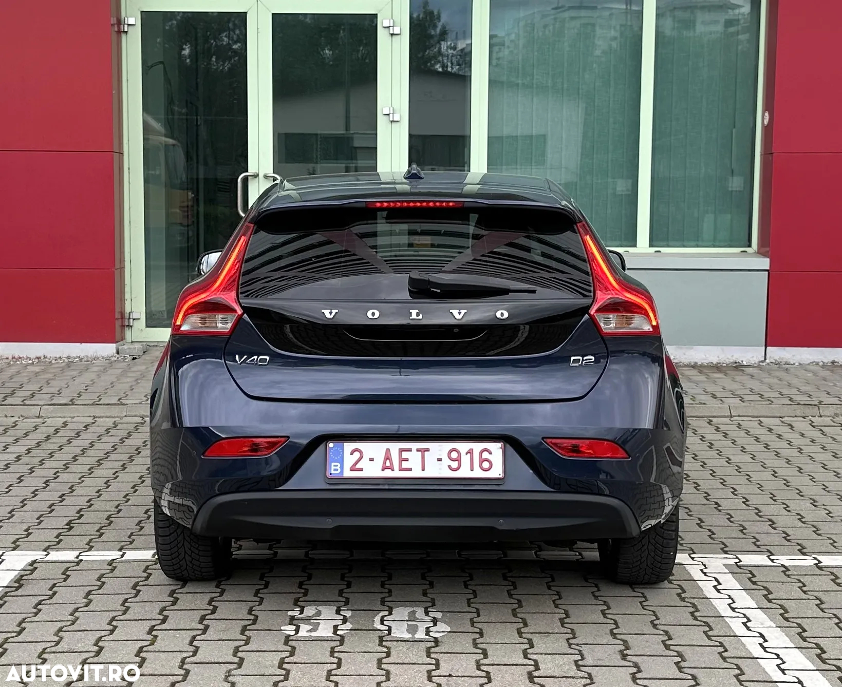 Volvo V40 - 25