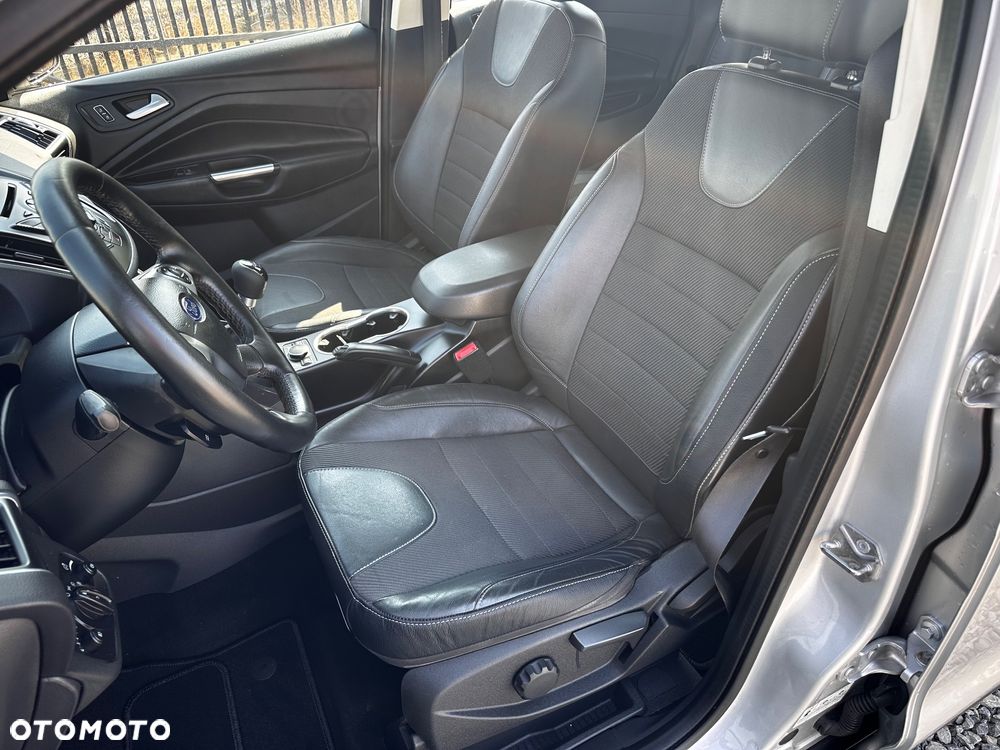 Ford Kuga 2.0 TDCi 4x4 Titanium - 20