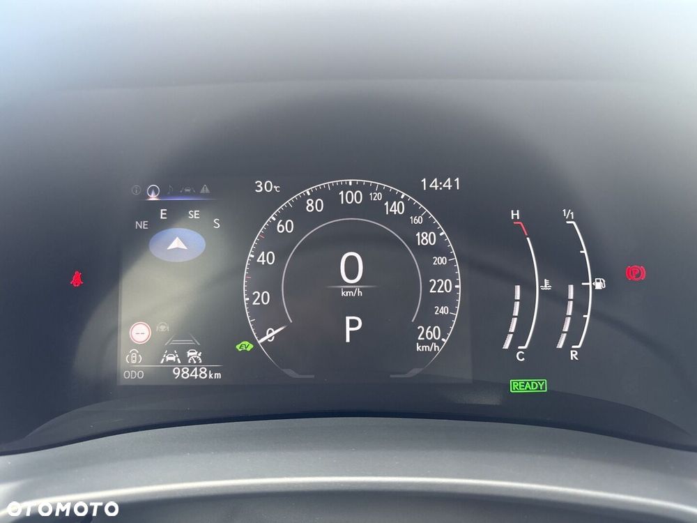 Lexus LBX 1.5 Hybrid - 27