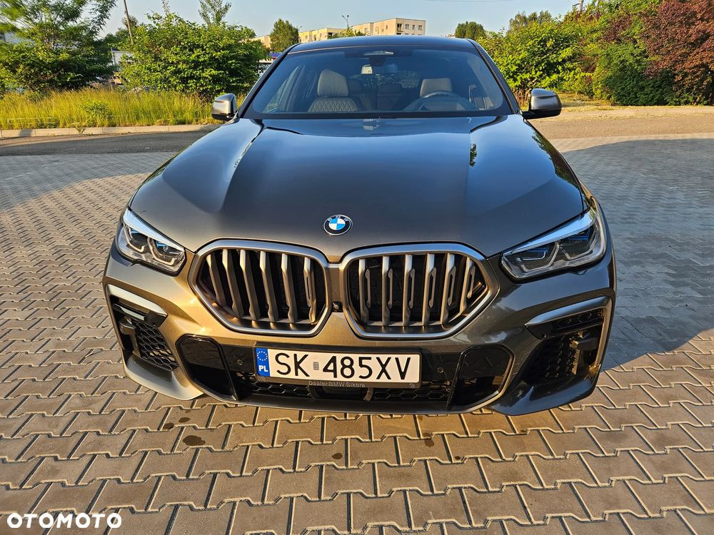 BMW X6 M50i - 9