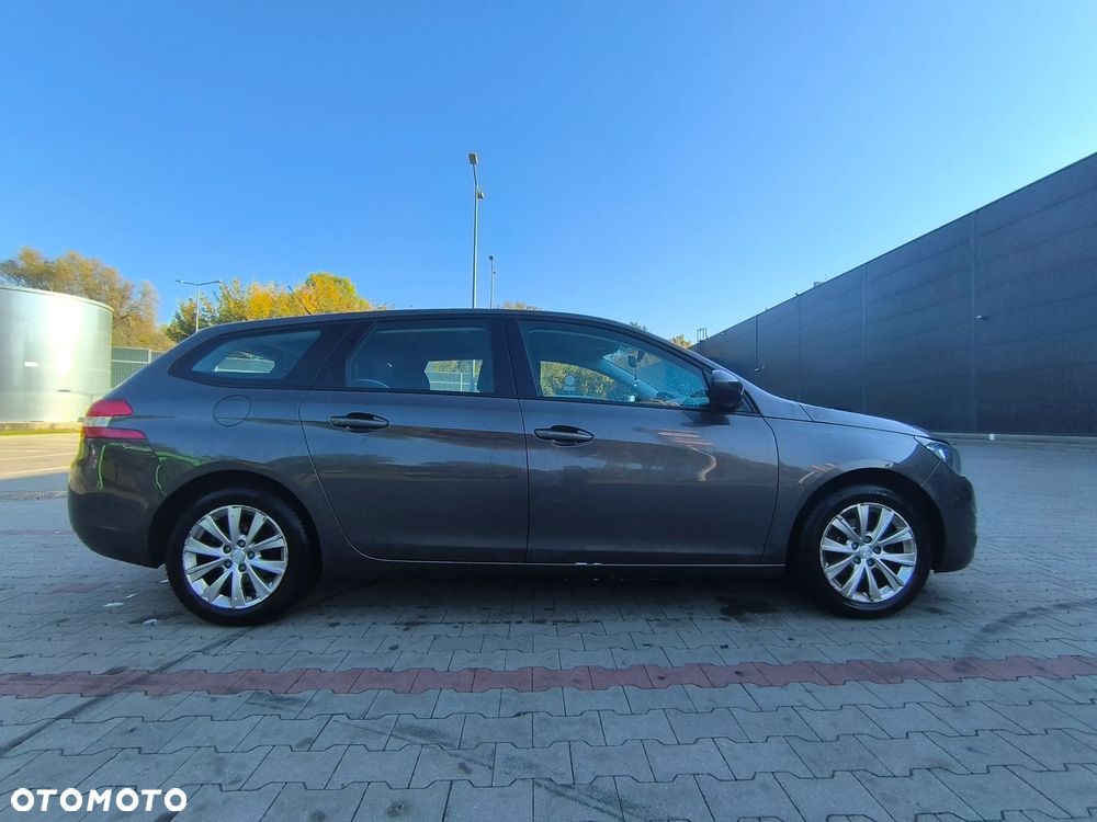 Peugeot 308 2015 photo 2