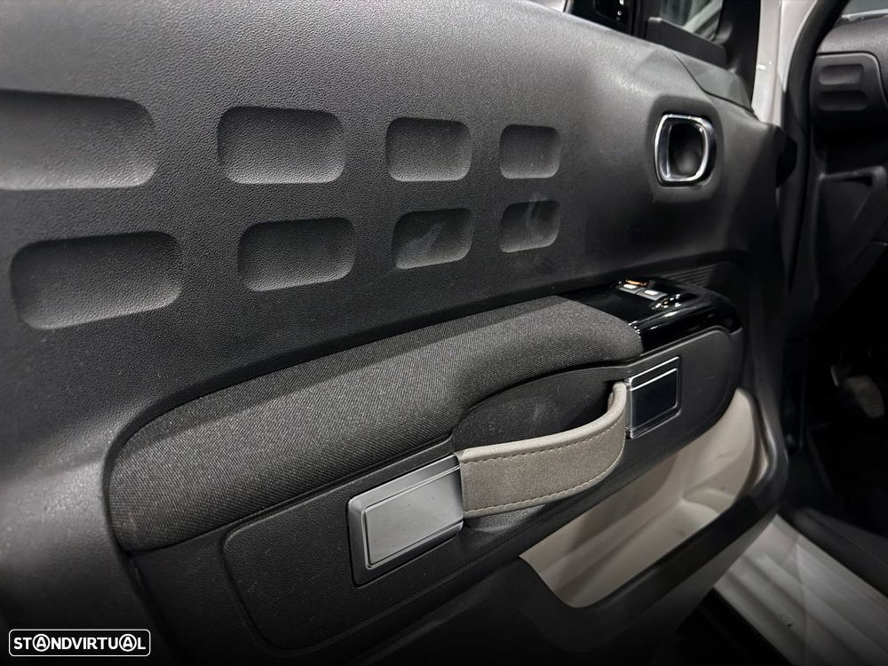 Citroën C3 1.2 PureTech Shine - 15