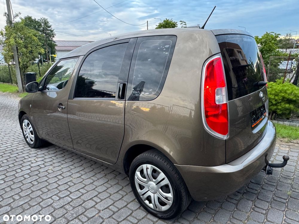 Skoda Roomster 1.4 16V Comfort - 5