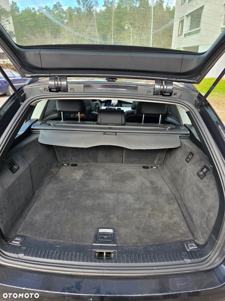 BMW Seria 5 525d Edition Lifestyle - 11