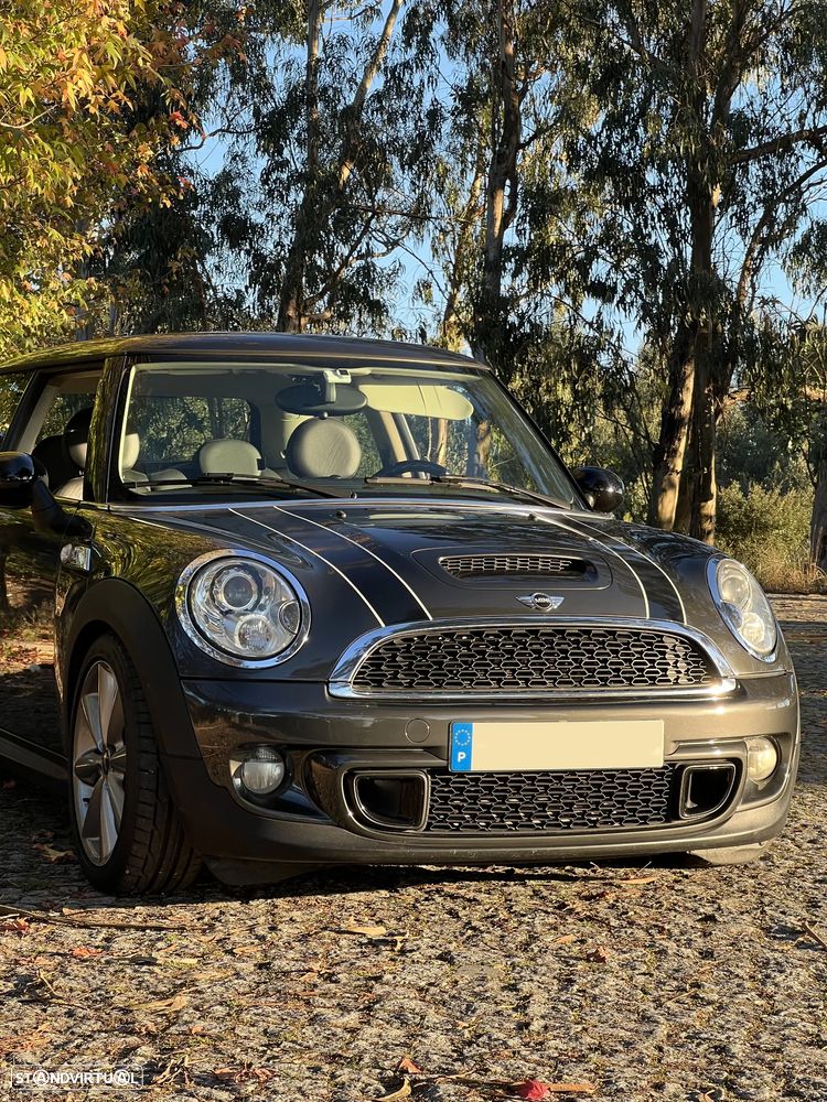 MINI 3 Portas Cooper S - 2