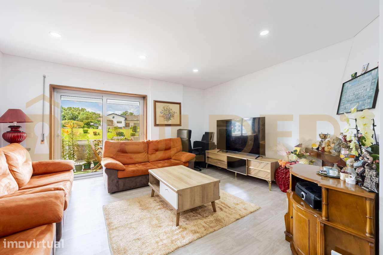 Apartamento T3+1 em Póvoa de Lanhoso - Grande imagem: 2/31