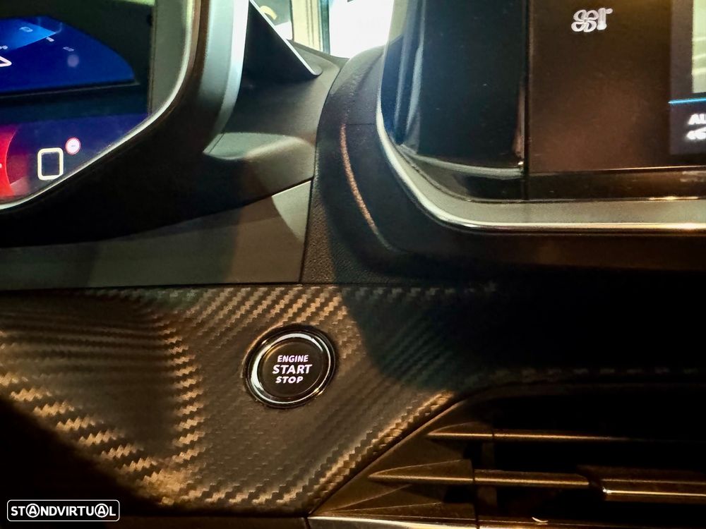 Peugeot 208 1.2 PureTech Allure - 19