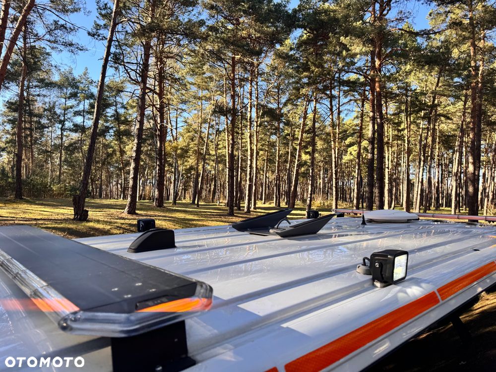 Volkswagen Transporter Kombi L2H1 M1 4Motion - 23