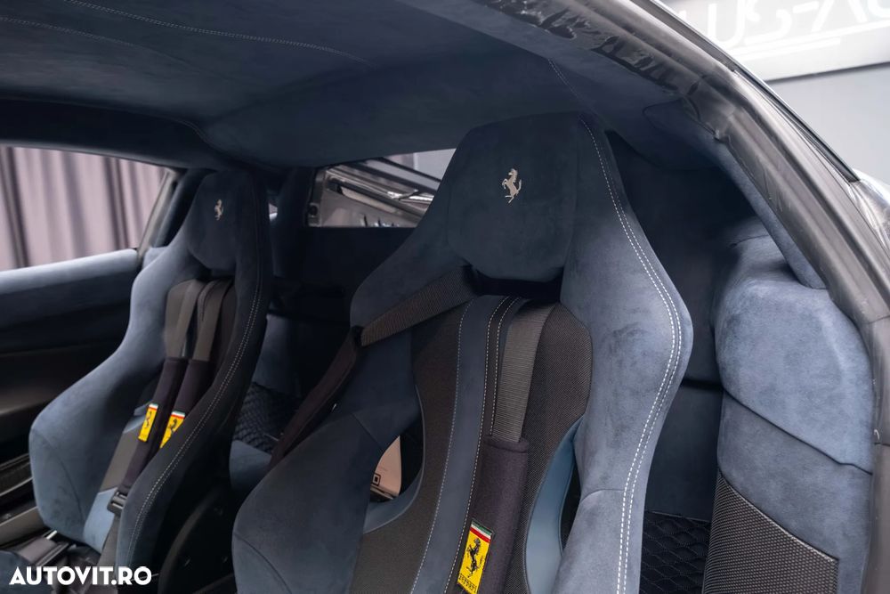 Ferrari 488 GTB - 32