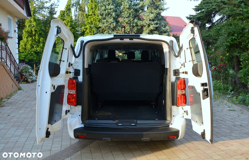 Toyota ProAce 1,5-l-D-4D L2 (8-Si.) Verso Family Comfort - 18