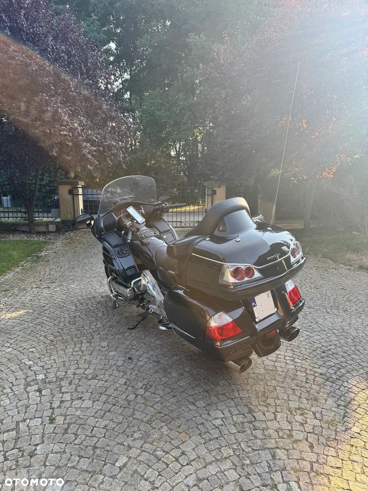 Honda GL - 5