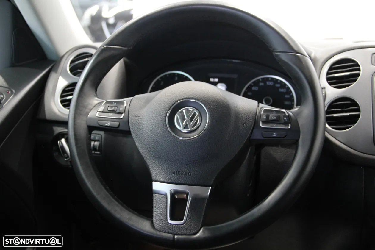VW Tiguan 2.0 TDi Sport BlueMotion - 9