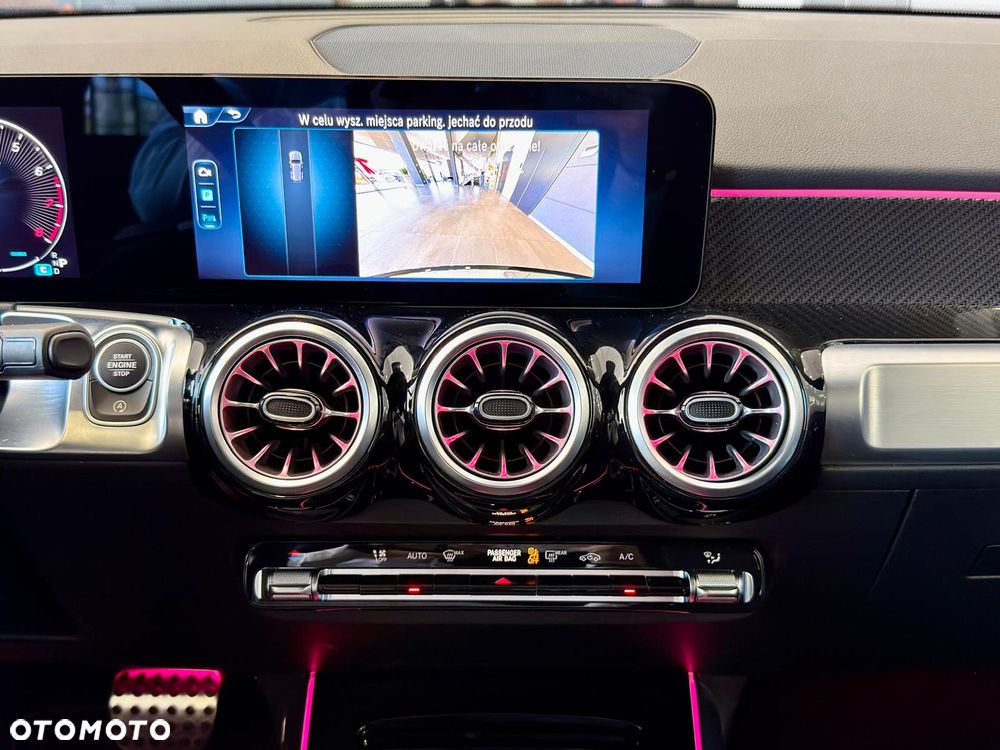 Mercedes-Benz GLB 200 mHEV AMG Line 7G-DCT - 20