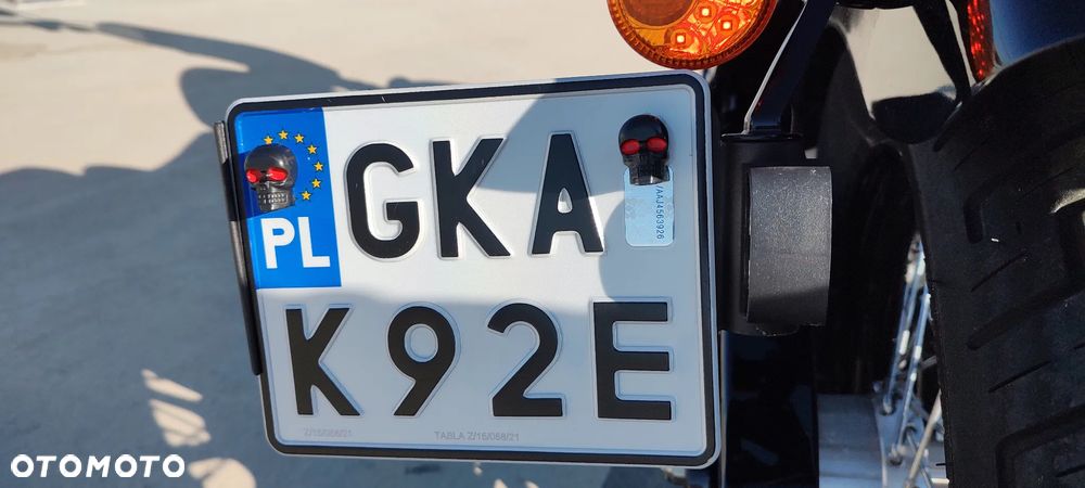 Harley-Davidson Softail Street Bob - 14