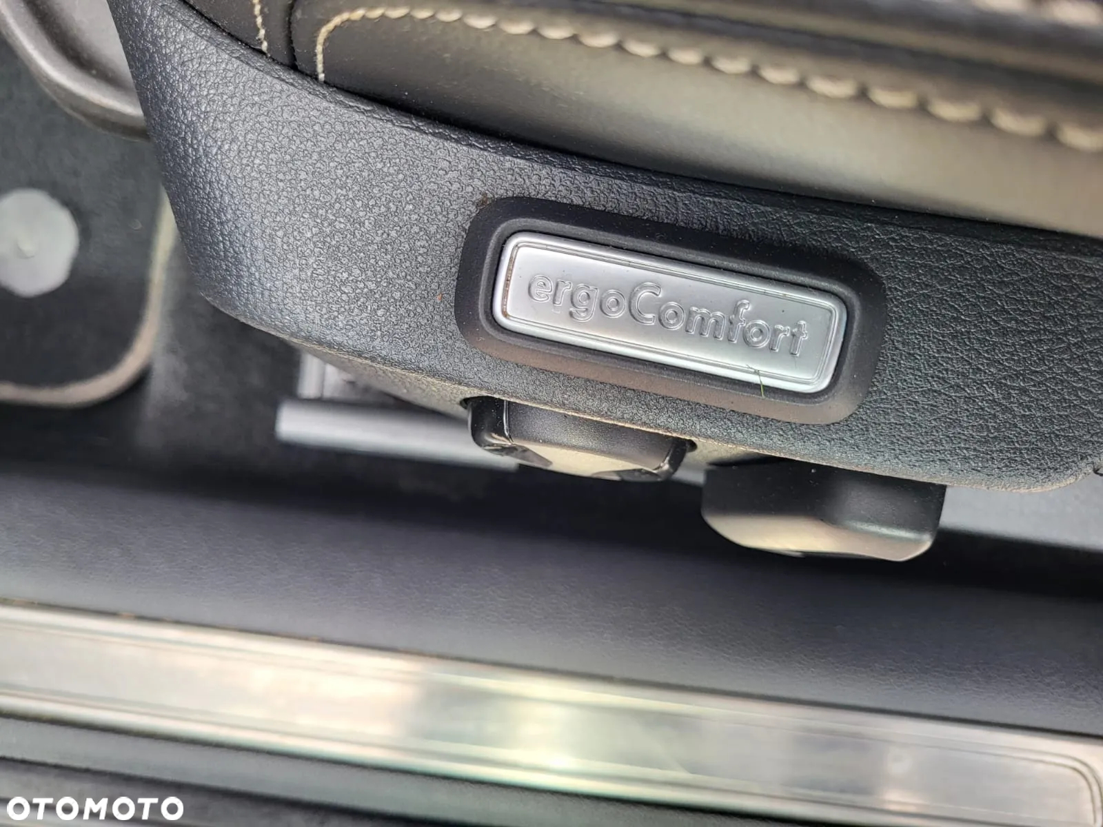 Volkswagen Passat 2.0 TSI Business DSG - 27
