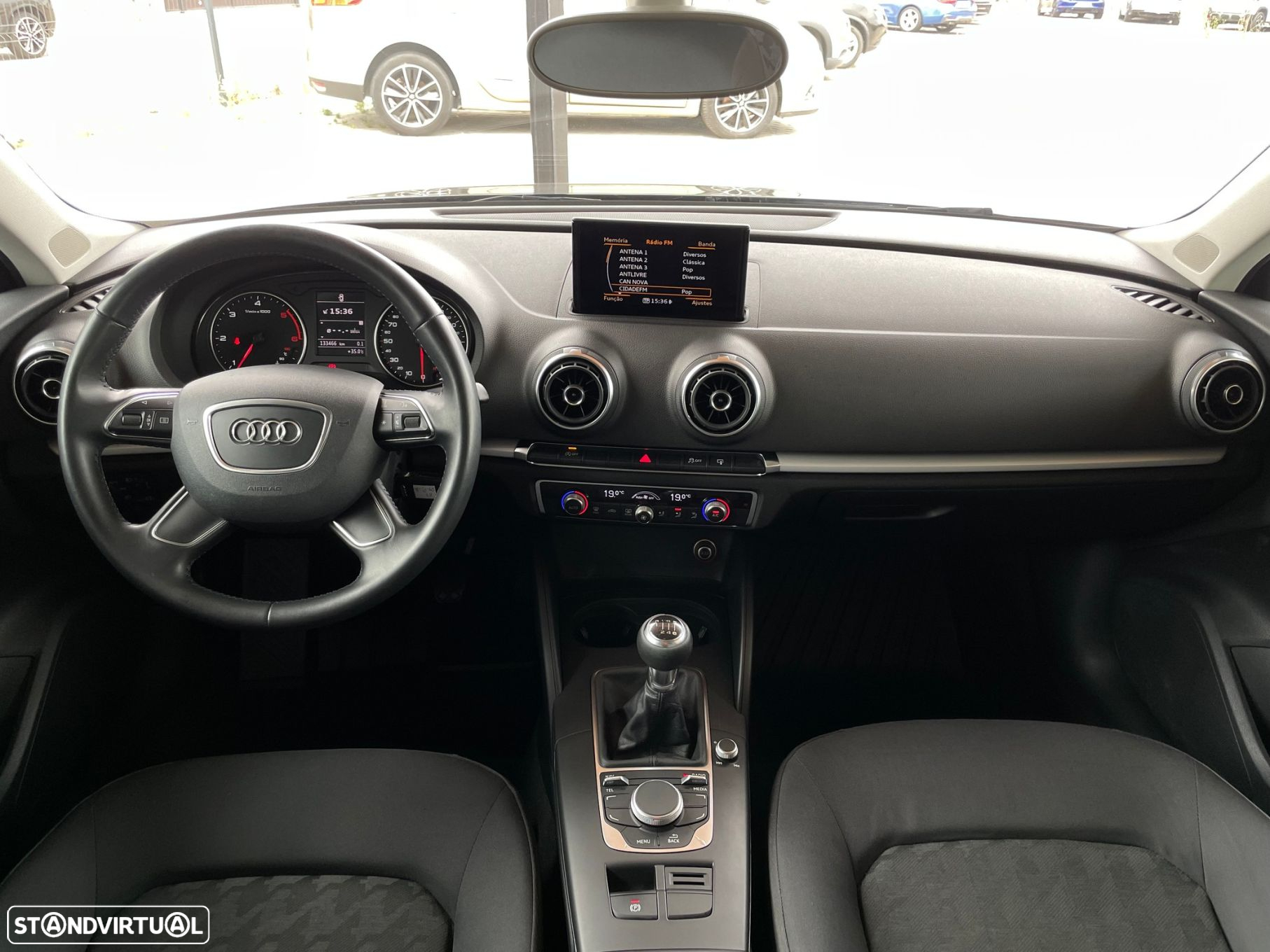 Audi A3 Sportback 1.6 TDI Attraction Ultra - 17