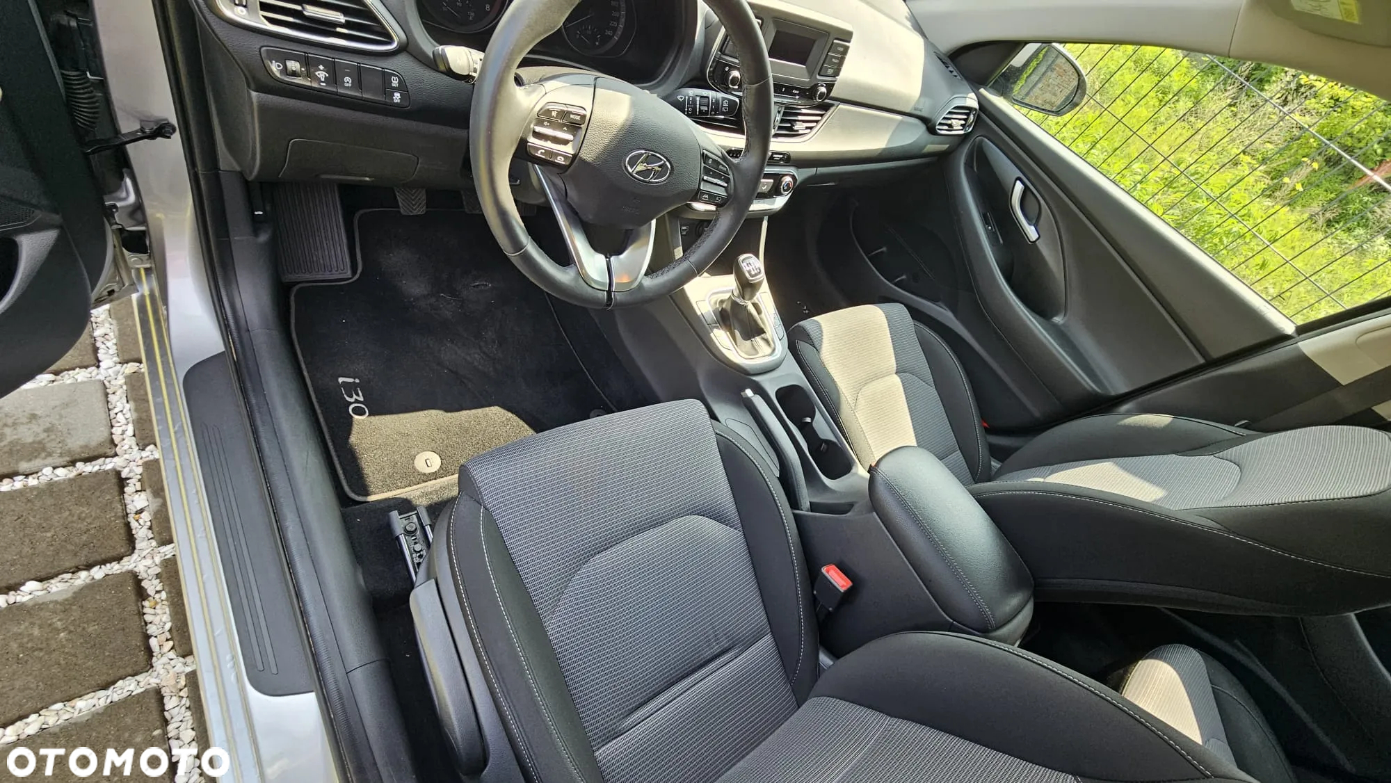 Hyundai i30 1.5 DPI Classic + - 12