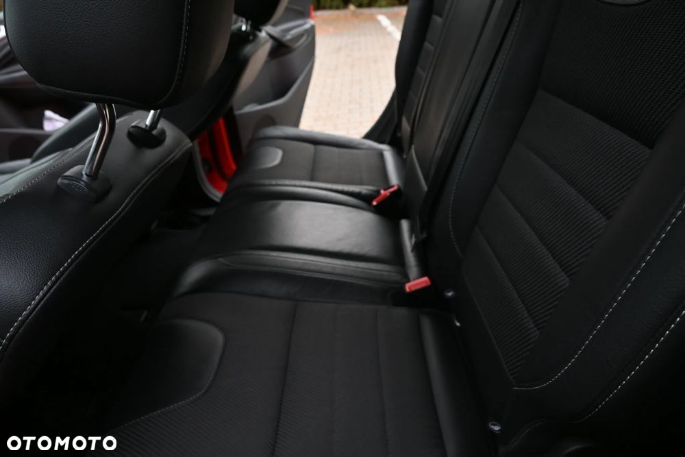 Ford Kuga 1.5 EcoBoost FWD Titanium X - 35
