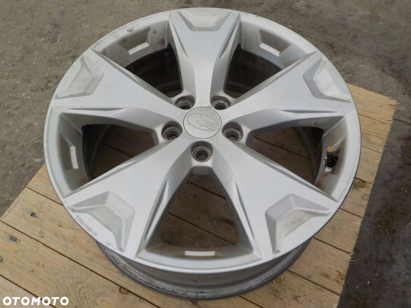SUBARU FORESTER IV SJ FELGA ALUMINIOWA R17 5x100 ET48 - 5