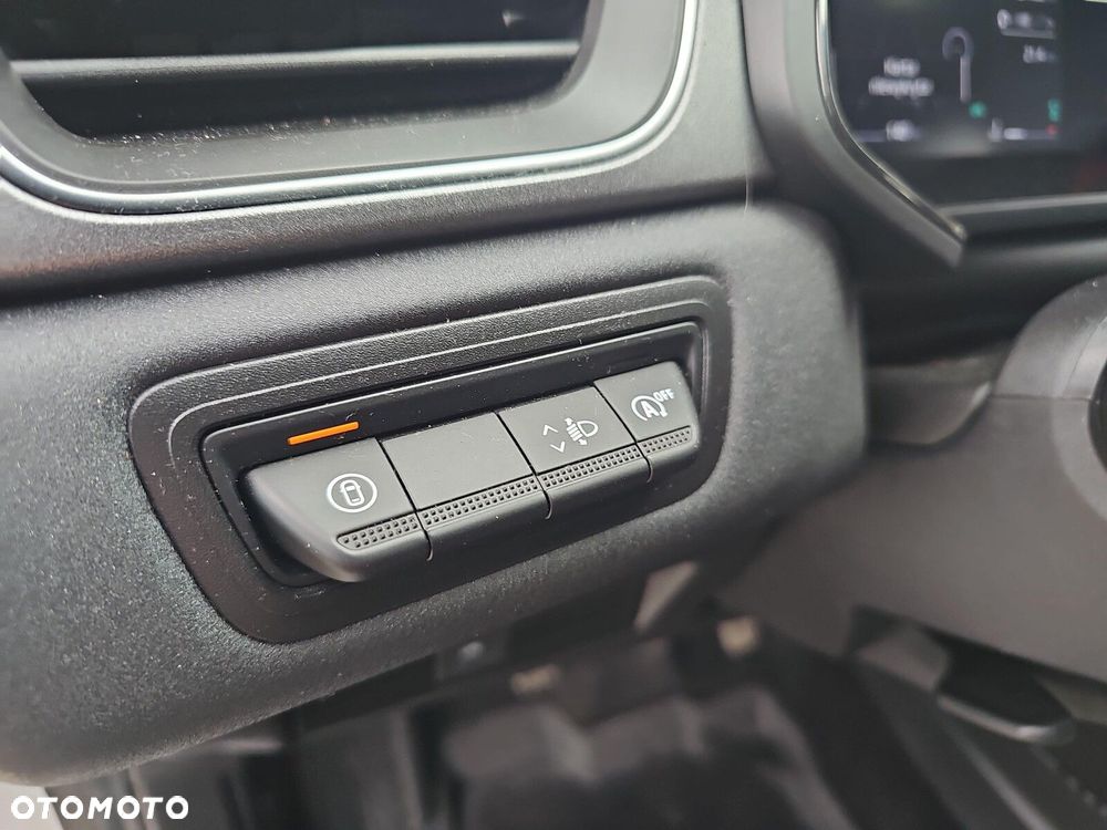 Renault Captur - 26