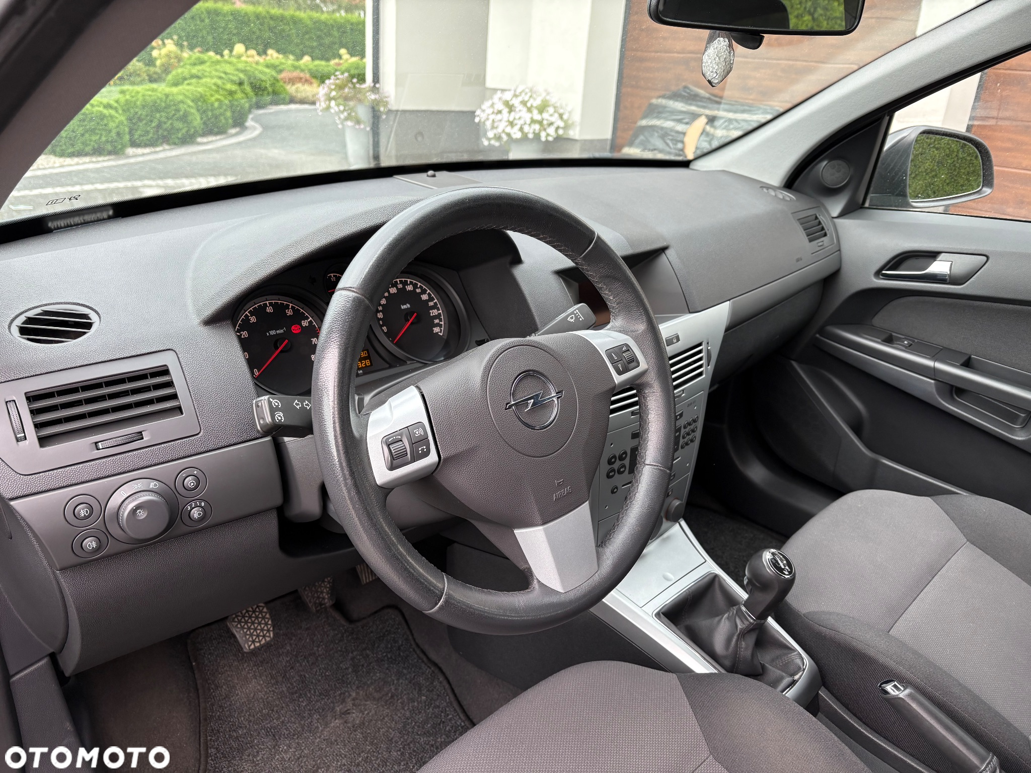 Opel Astra 1.6 Active - 17