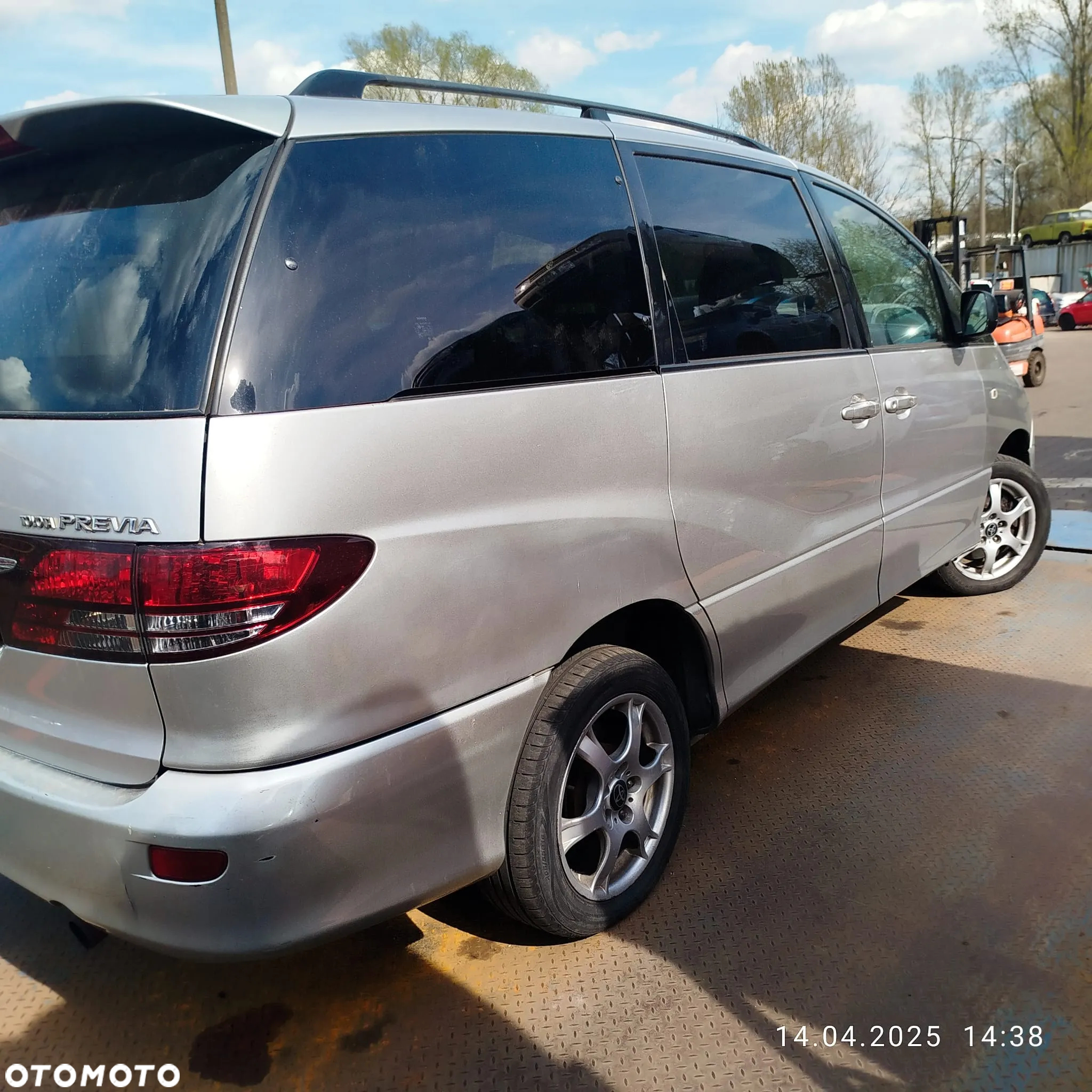Toyota Previa na części . - 12